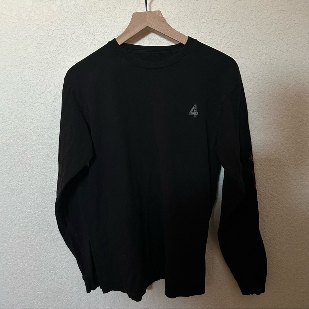 4Hunnid by YG long sleeve crew neck shirt medium